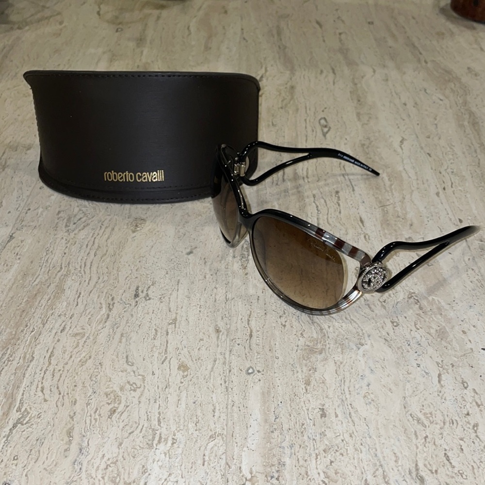 **SOLD** Vintage Roberto Cavalli sunglasses